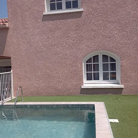 D'hotes King Size Piscine Guest house
